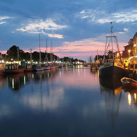 Appartement Feuerdorn Rostock Bagian luar foto
